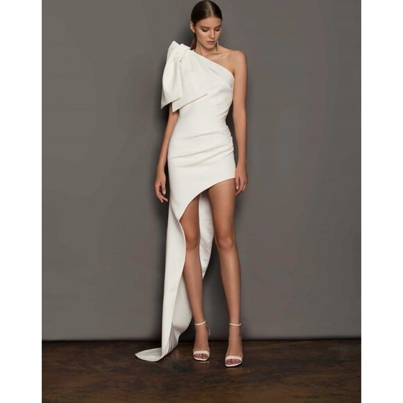 Bronx and Banco White Asymmetrical Wedding Dress - Picture 3 of 12